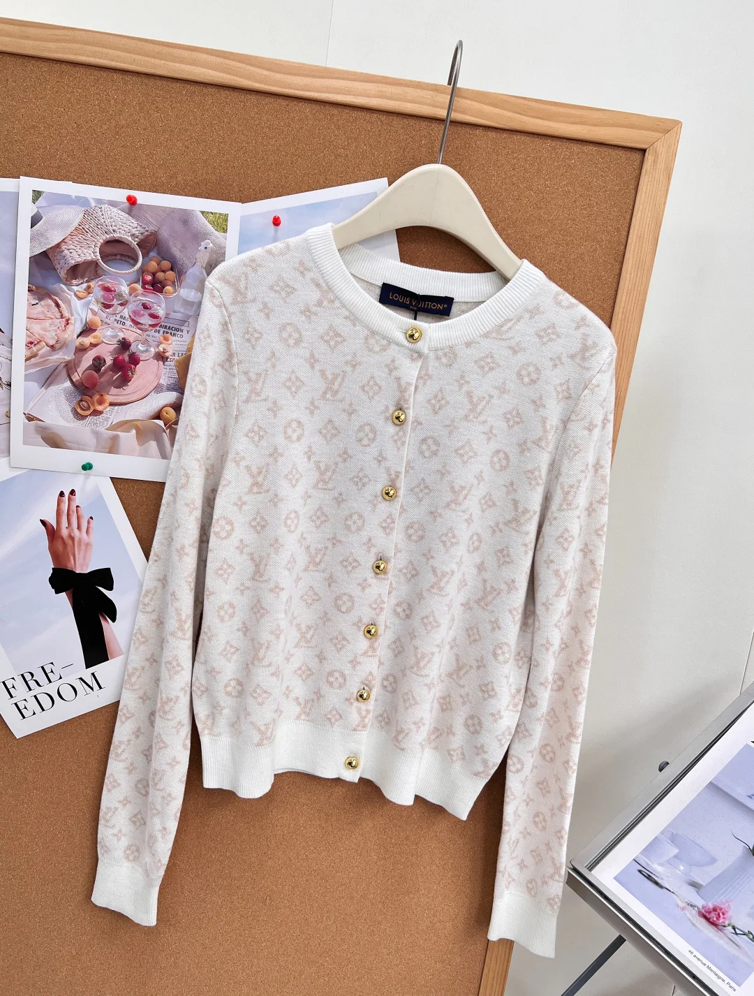 Women's Jumpers And Sweaters LOUIS VUITTON 18030950