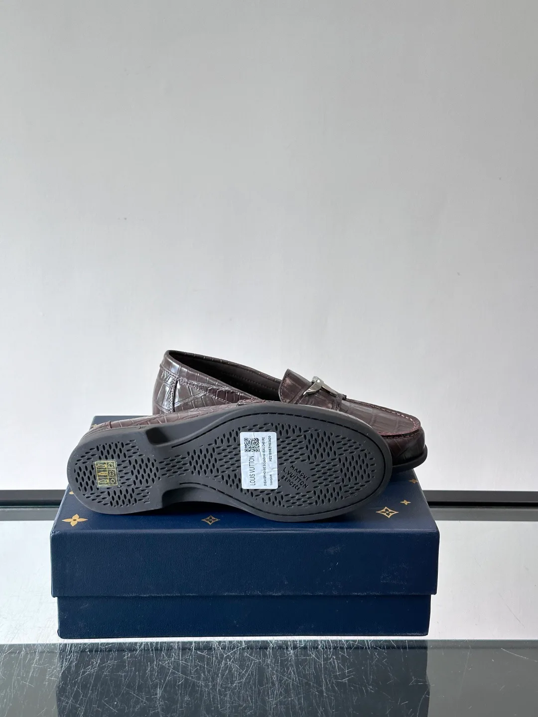 Men's Loafers And Dress Shoes LOUIS VUITTON 18118564