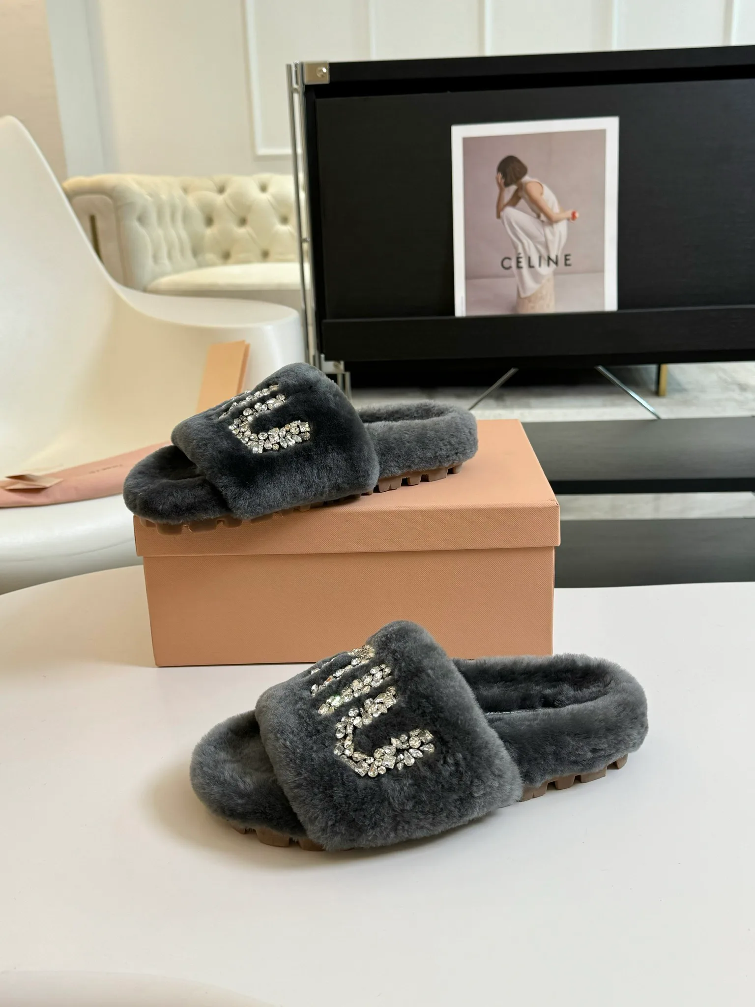 Women's Slippers MIU MIU 18241441