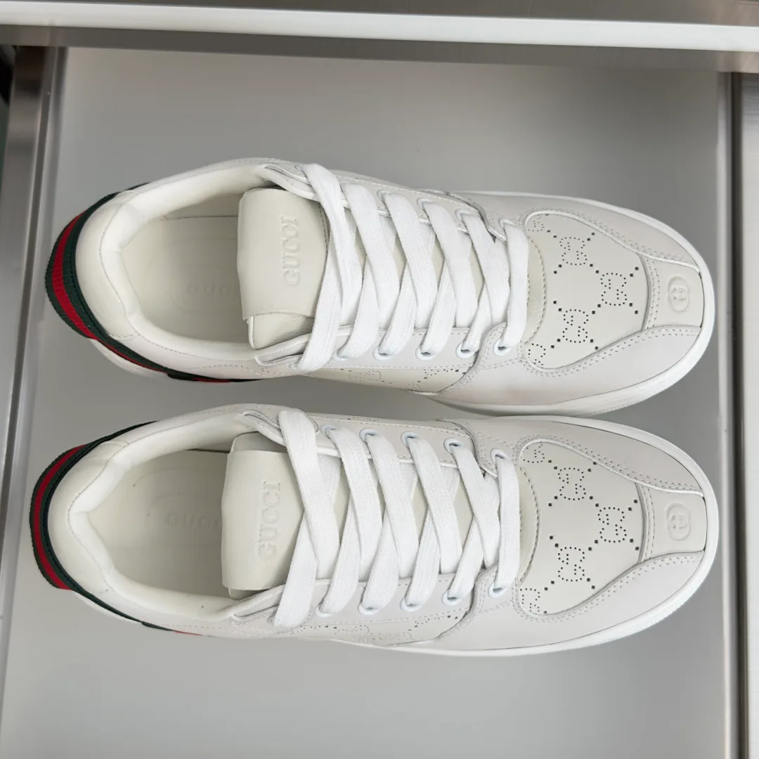 Women's Sneakers GUCCI 18158647
