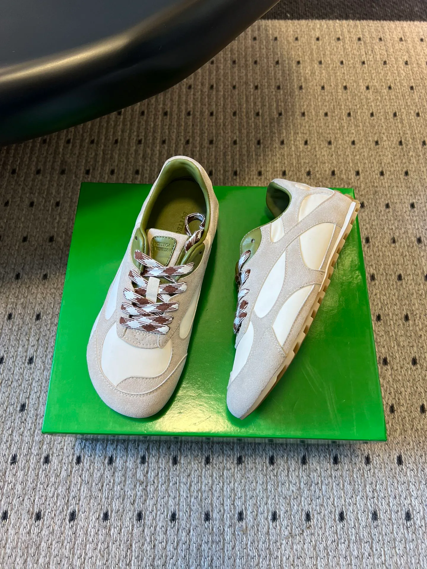 Women's Sneakers BOTTEGA VENETA 18080513
