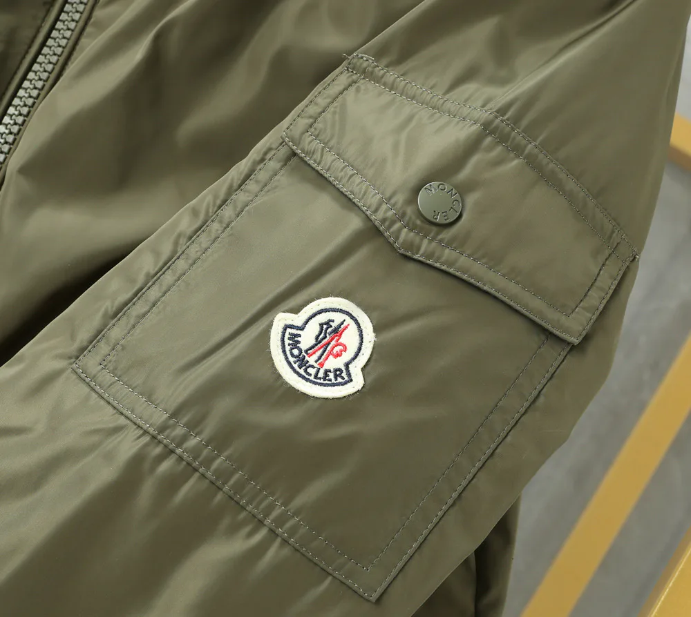 Men's Jackets And Down Jackets MONCLER 18157376