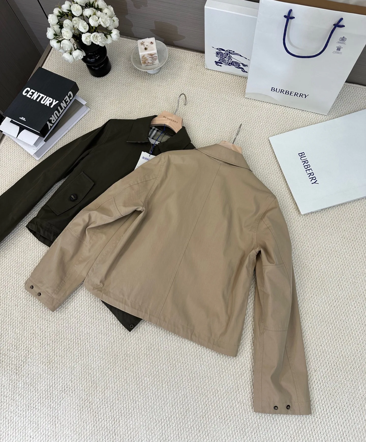 Women's Jackets And Down Jackets BURBERRY 17998592