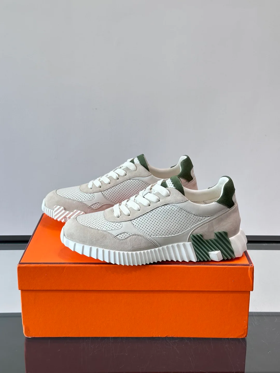 Women's Sneakers HERMES 17439907