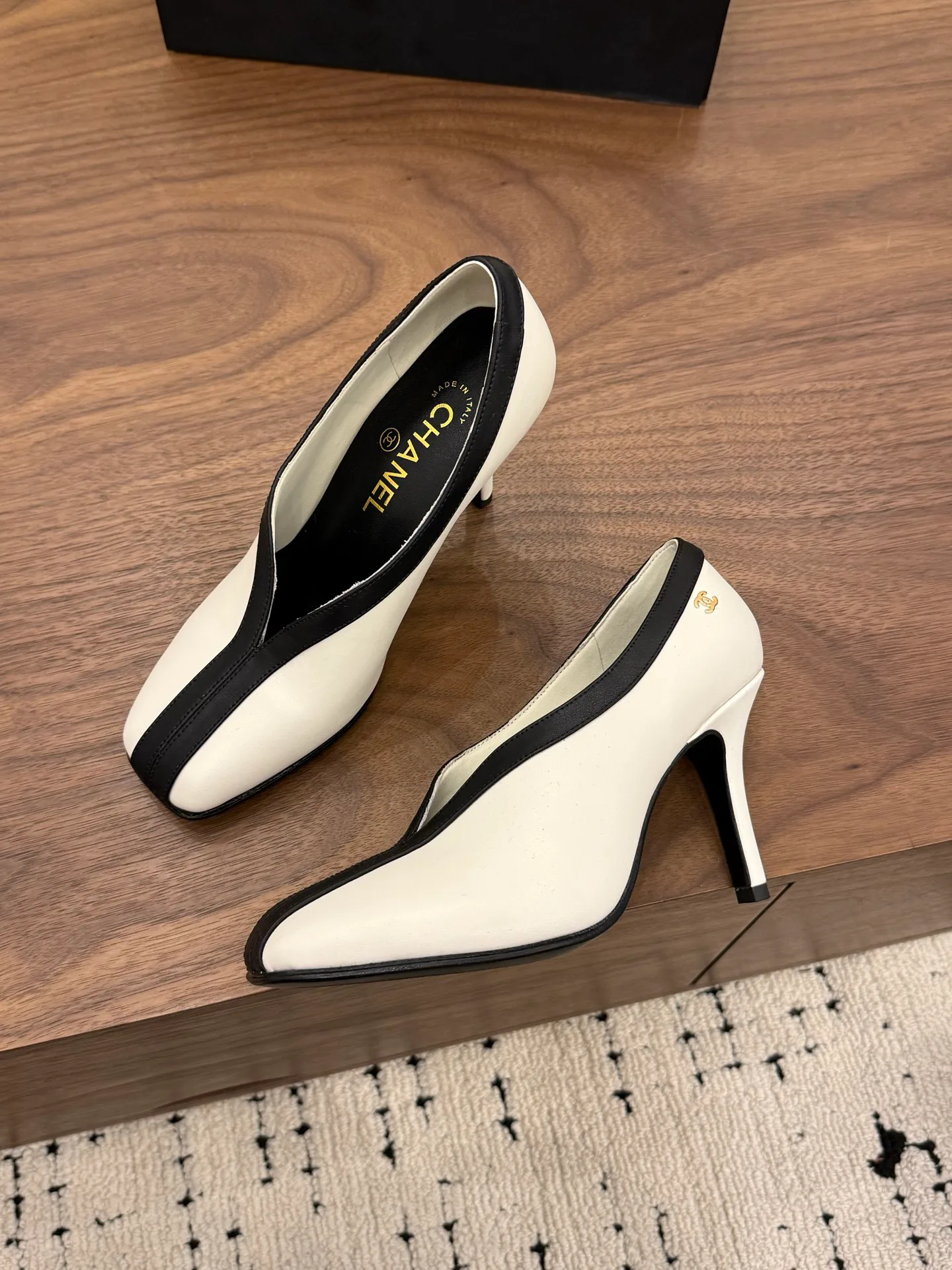 Women's Heels CHANEL 18275684