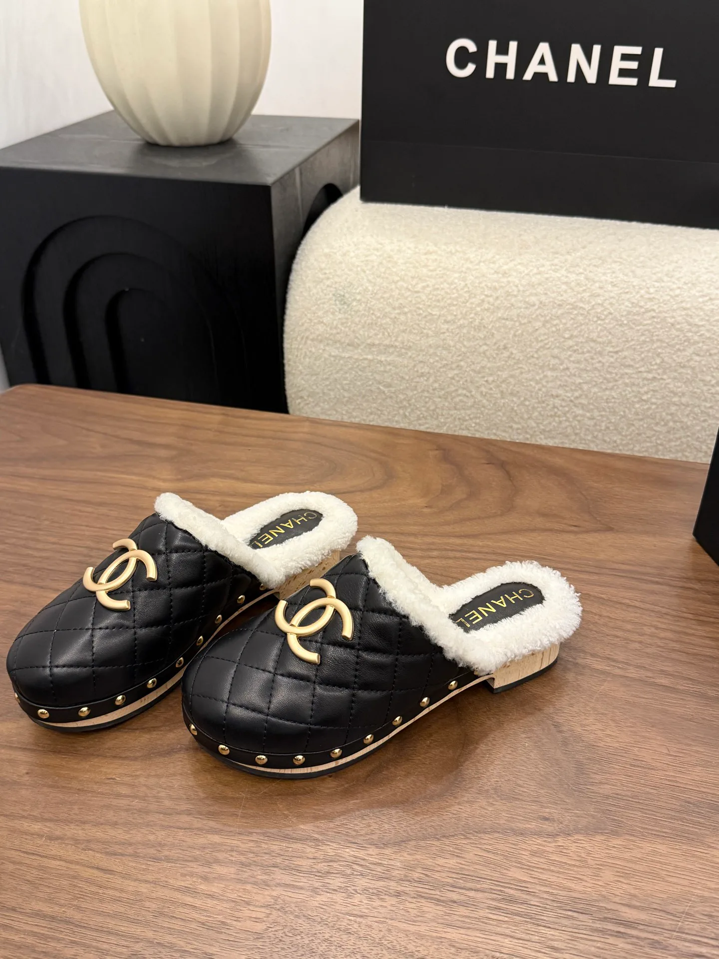 Women's Mules And Clogs CHANEL 18223744