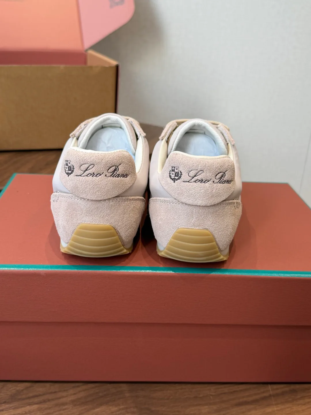 Women's Sneakers LORO PIANA 17535460