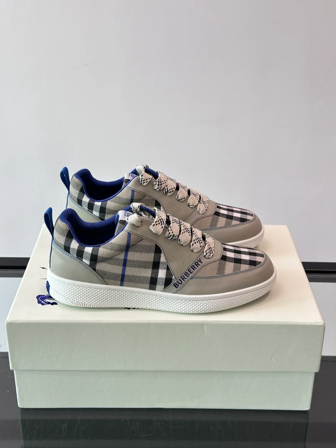 Men's Sneakers BURBERRY 18449433