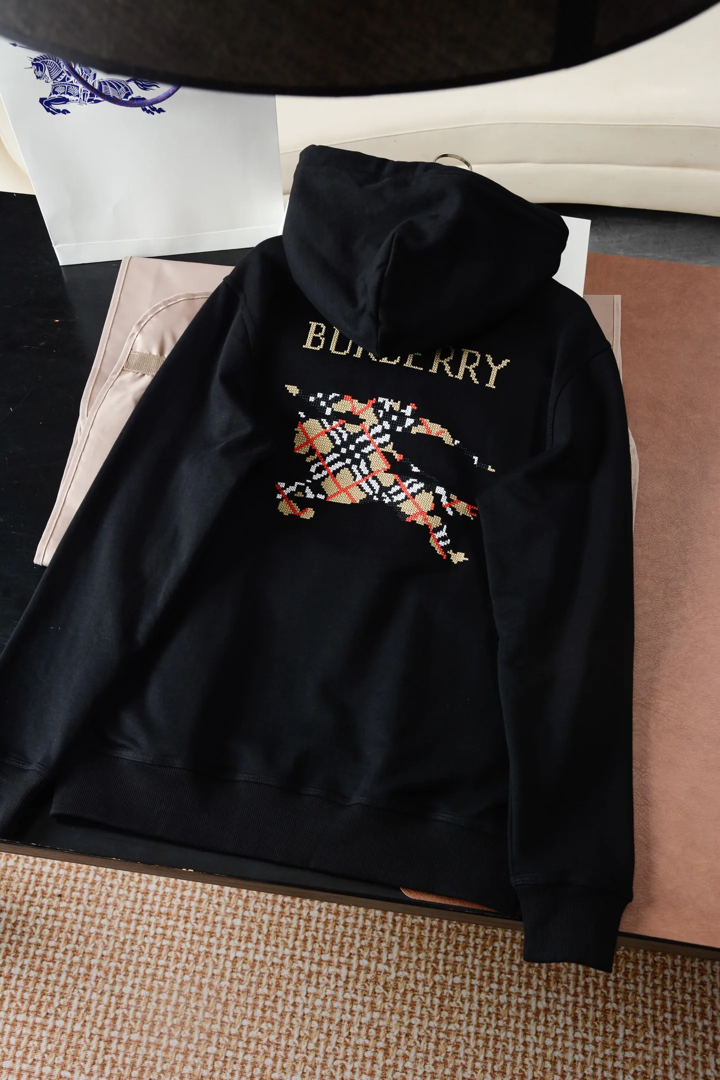 Women's Sweatshirts And Hoodies BURBERRY 18141409