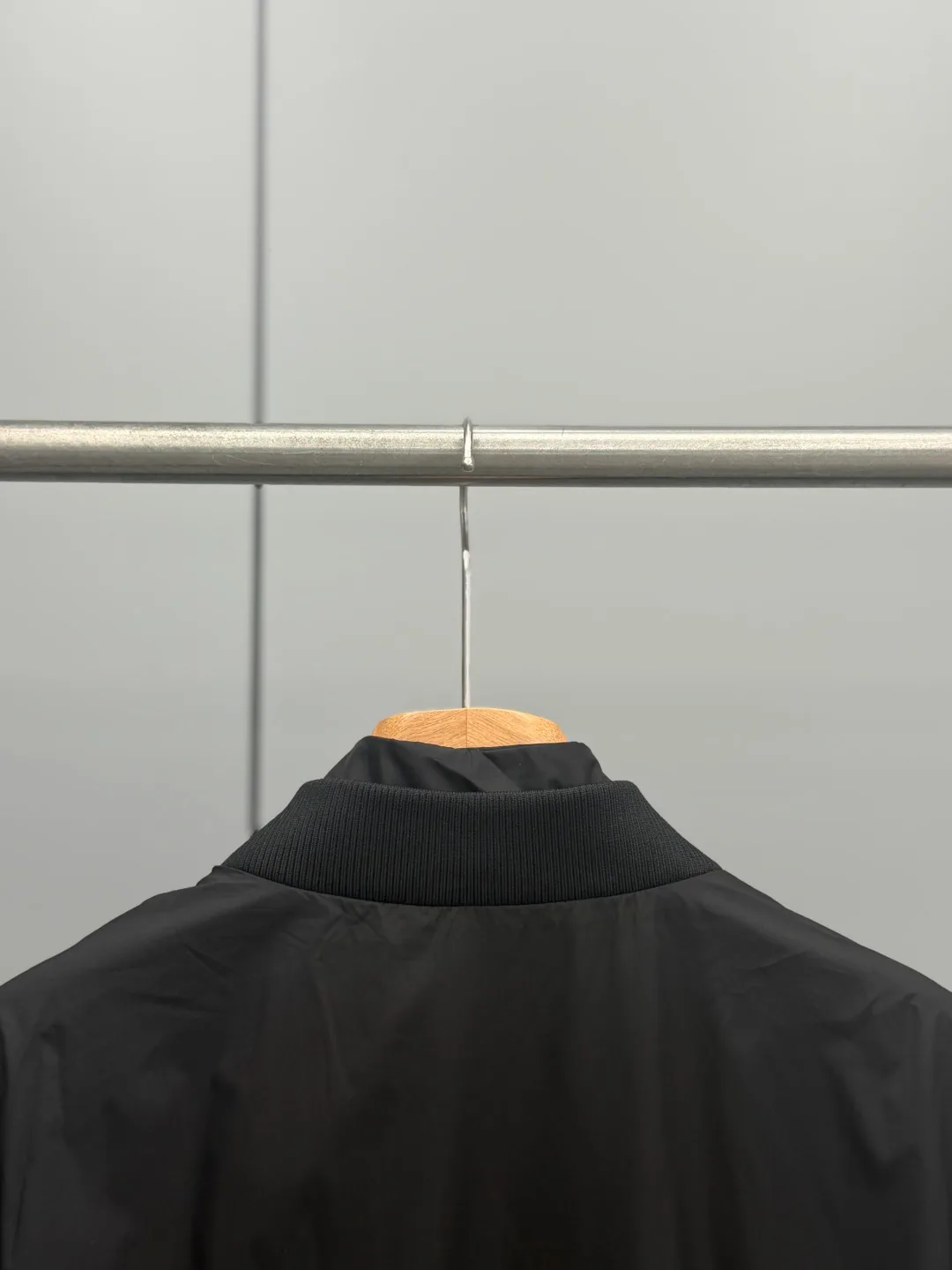 Men's Jackets And Down Jackets MONCLER 17476228