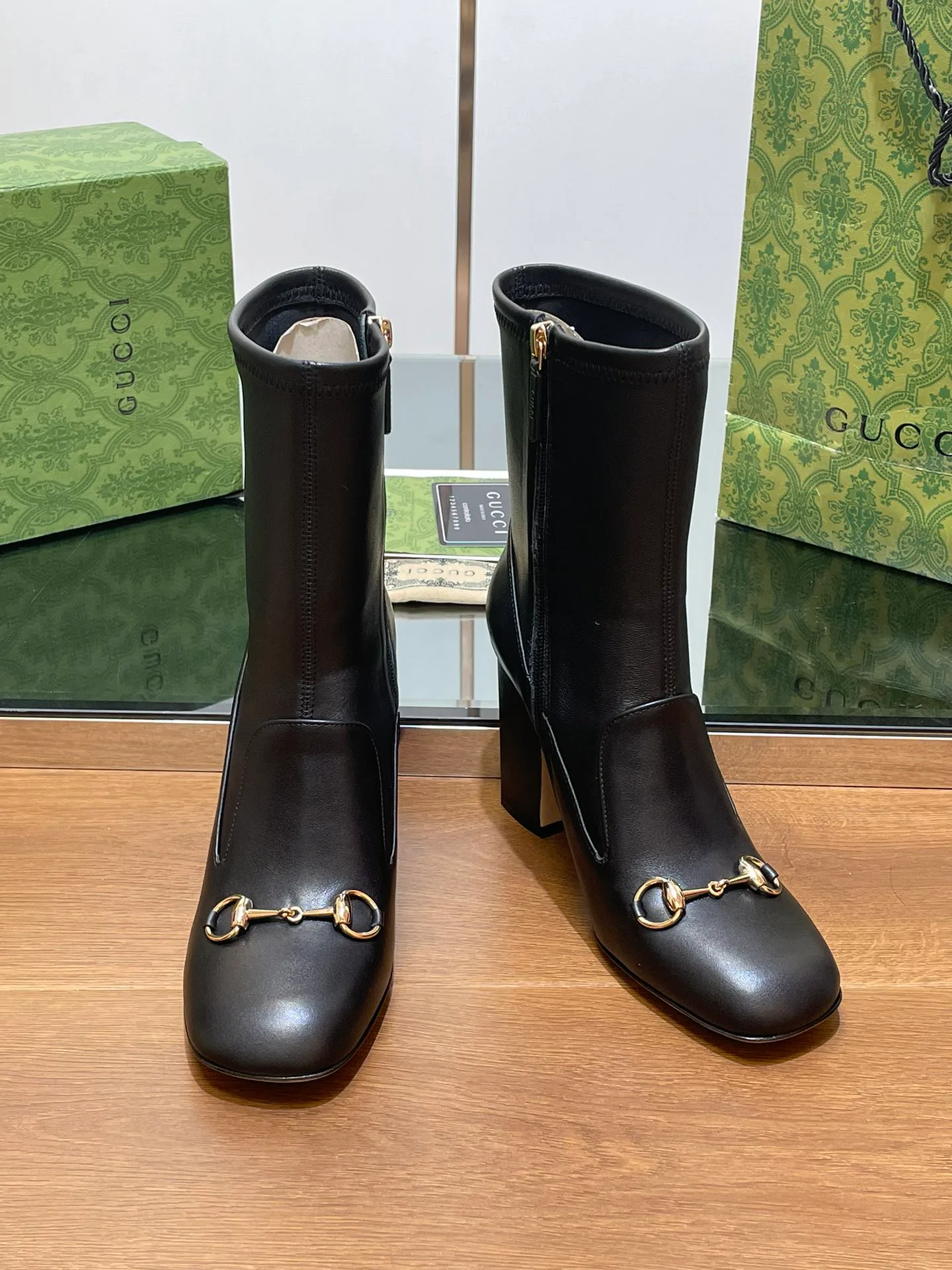 Women's Booties GUCCI 18083287