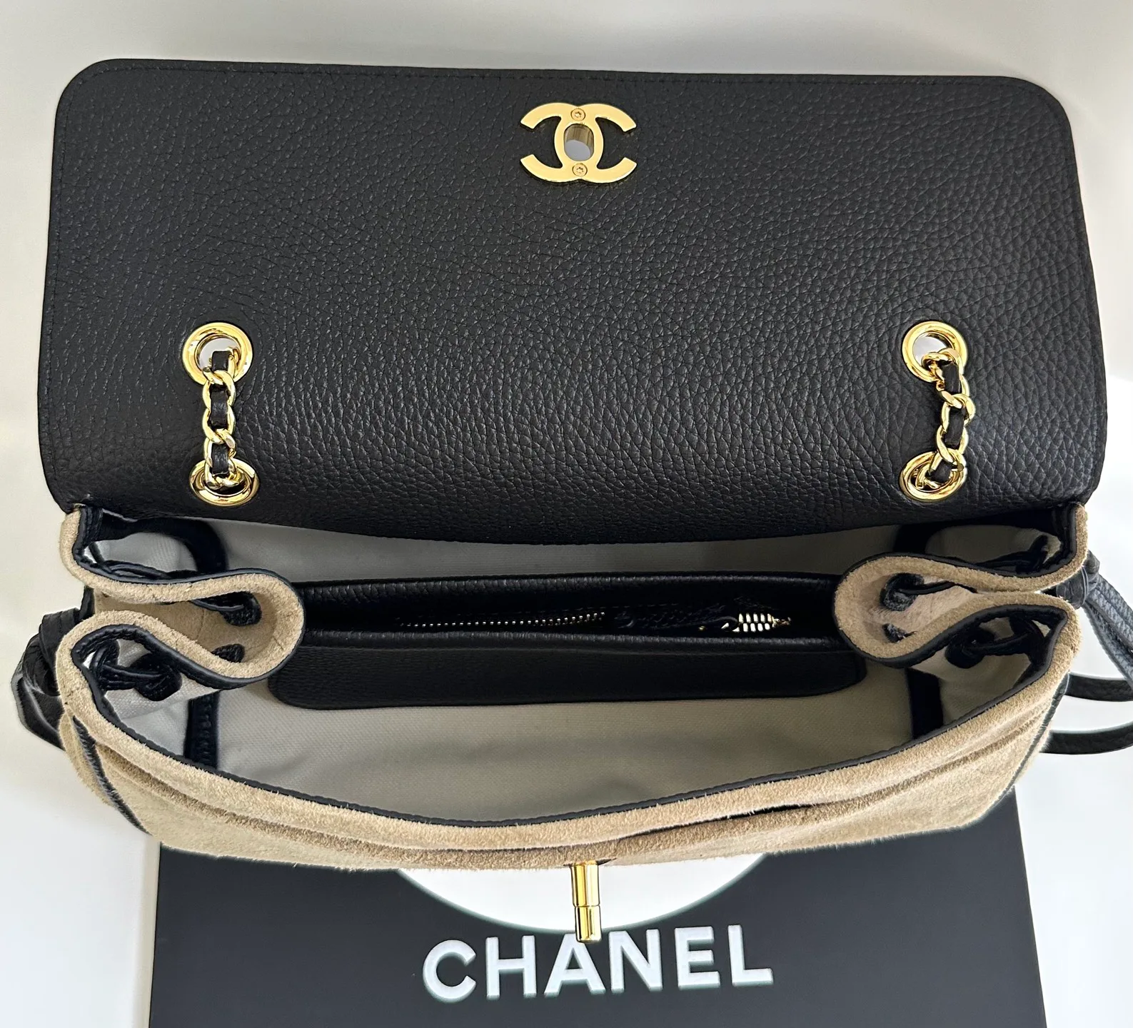 Women's Classic Handbags CHANEL 17939600