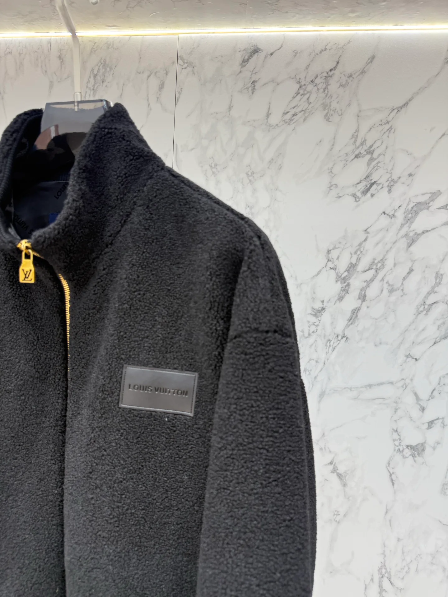 Men's Jackets And Down Jackets LOUIS VUITTON 18178429
