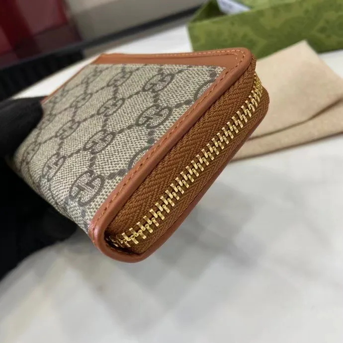 Women's Clutches GUCCI 17904051