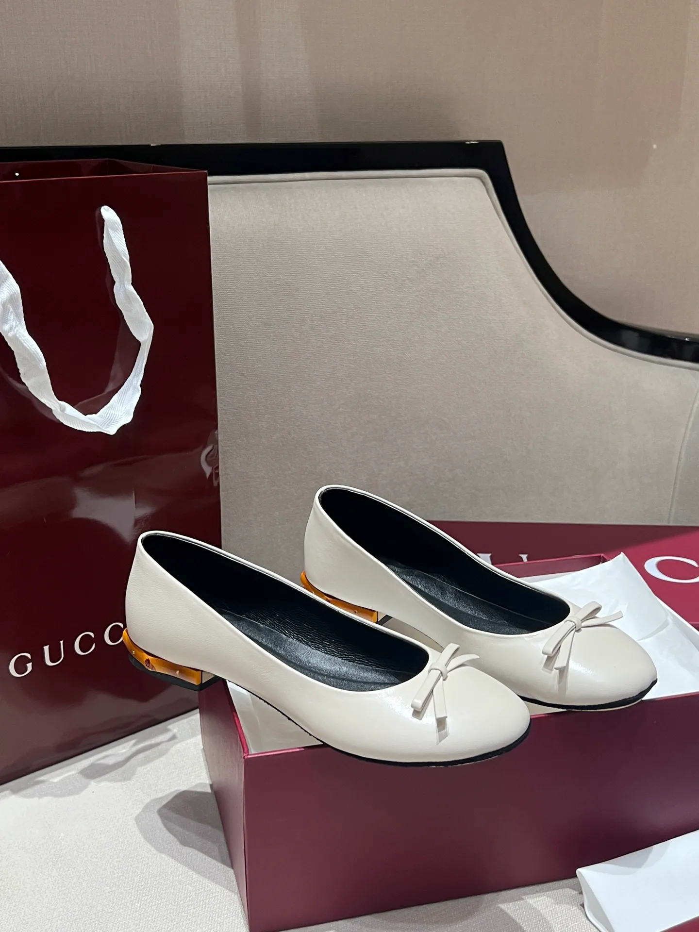 Women's Ballet Flats GUCCI 18020253