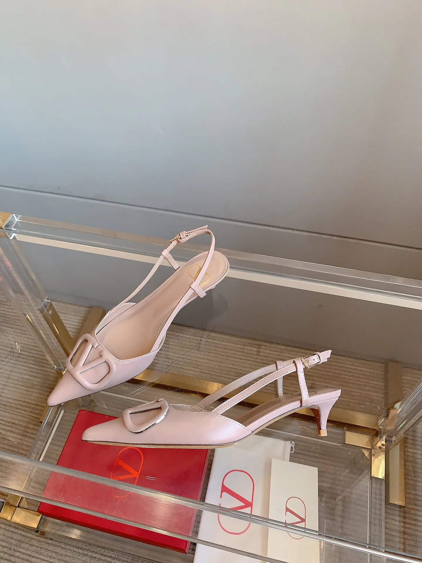 Women's Heels VALENTINO 17854408