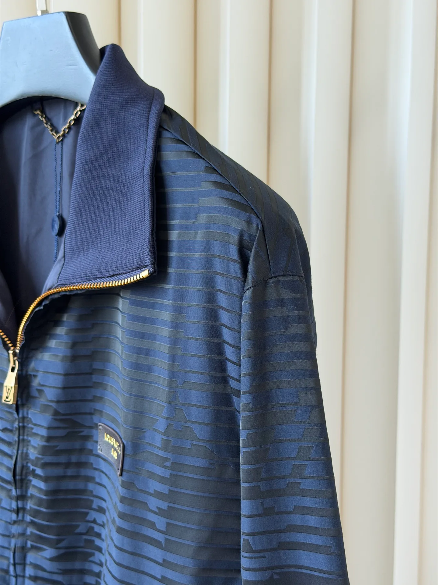 Women's Jackets And Down Jackets LOUIS VUITTON 17950099