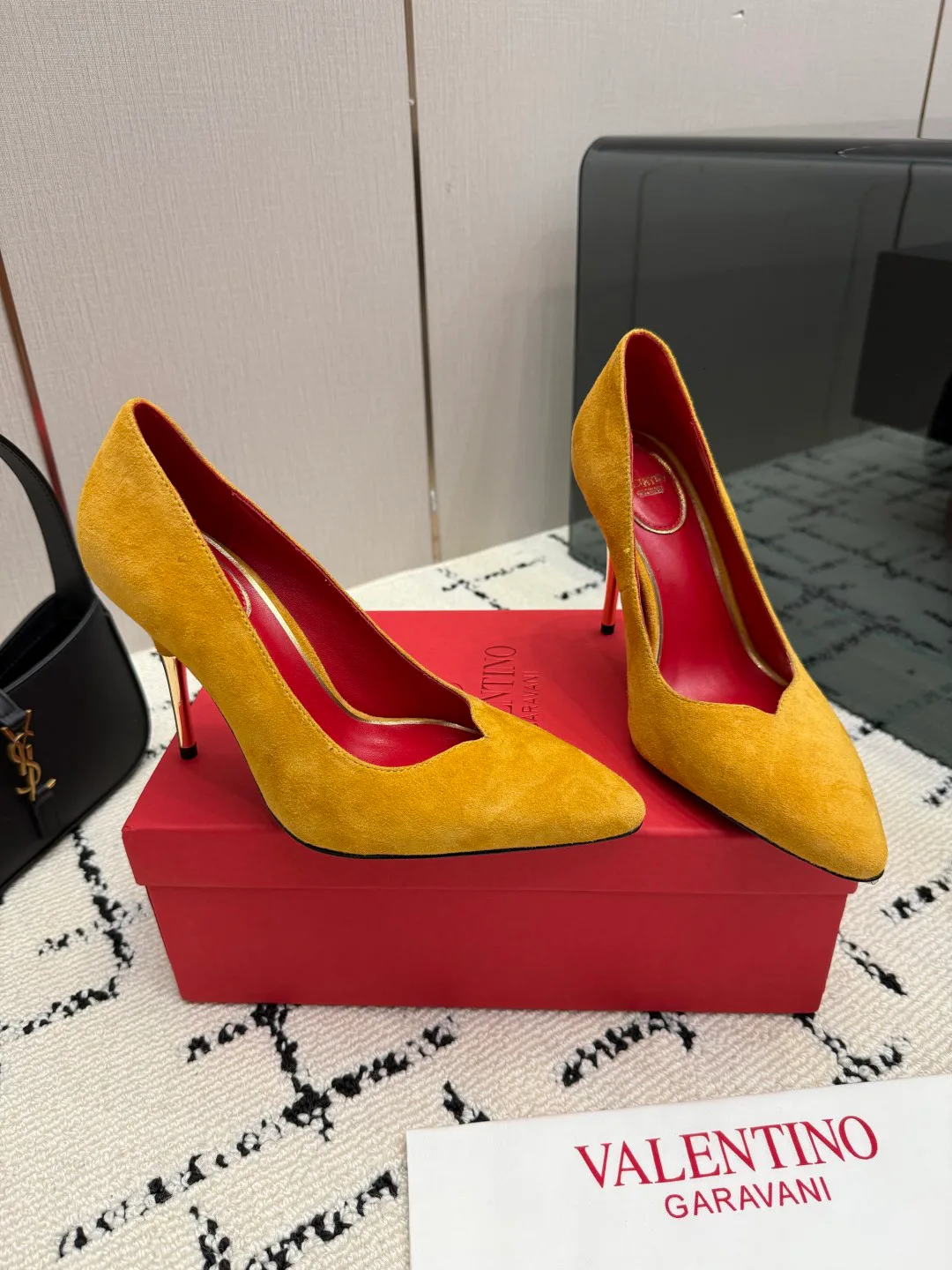 Women's Heels VALENTINO 18049011
