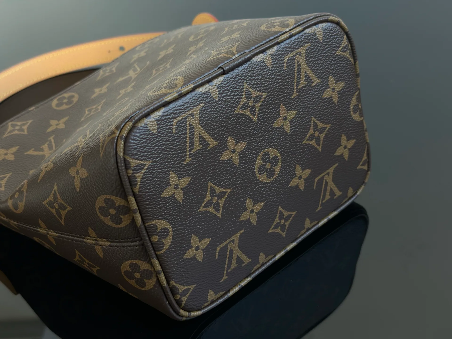 Women's Classic Handbags LOUIS VUITTON 18376562