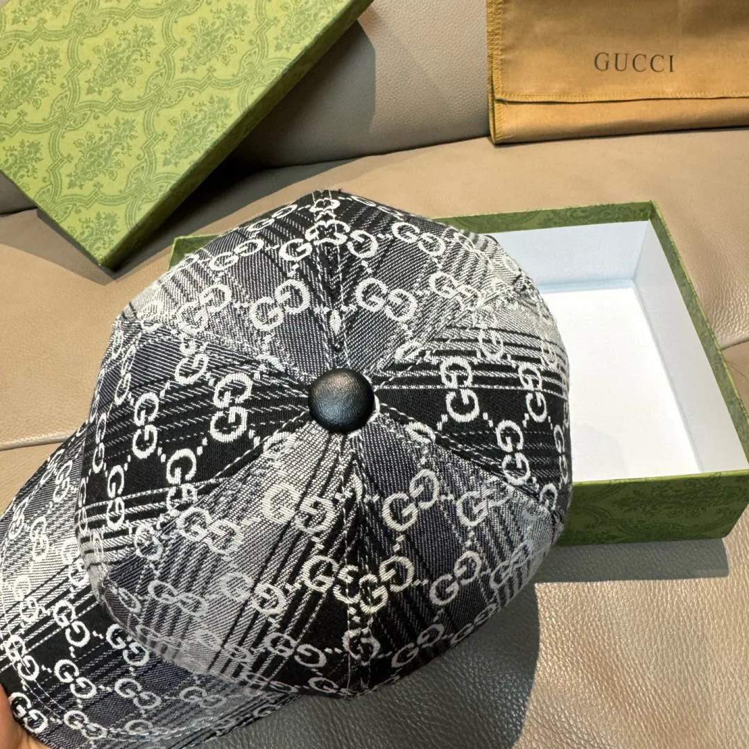 Hats GUCCI 18347047