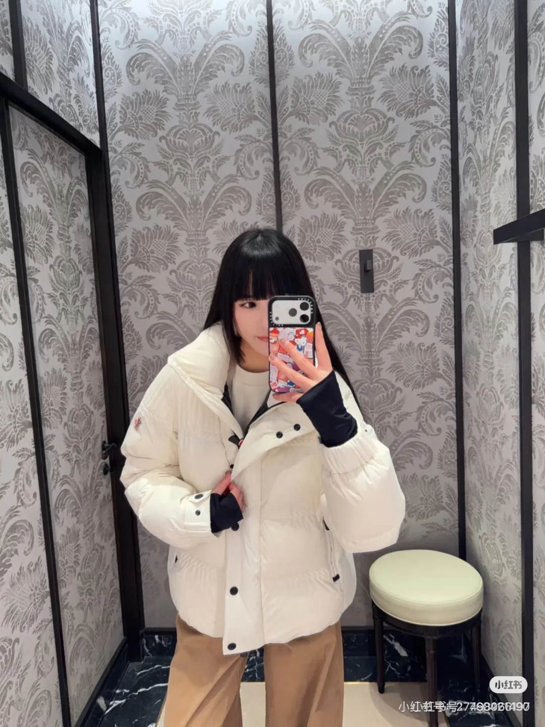Women's Jackets And Down Jackets MONCLER 18159538