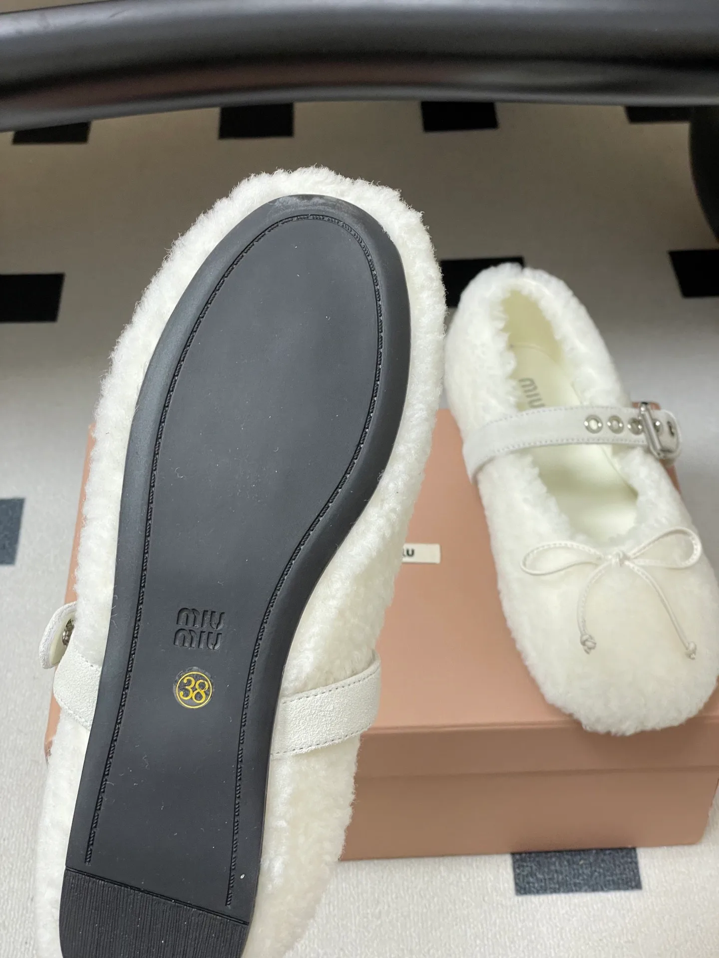 Women's Ballet Flats MIU MIU 18041530