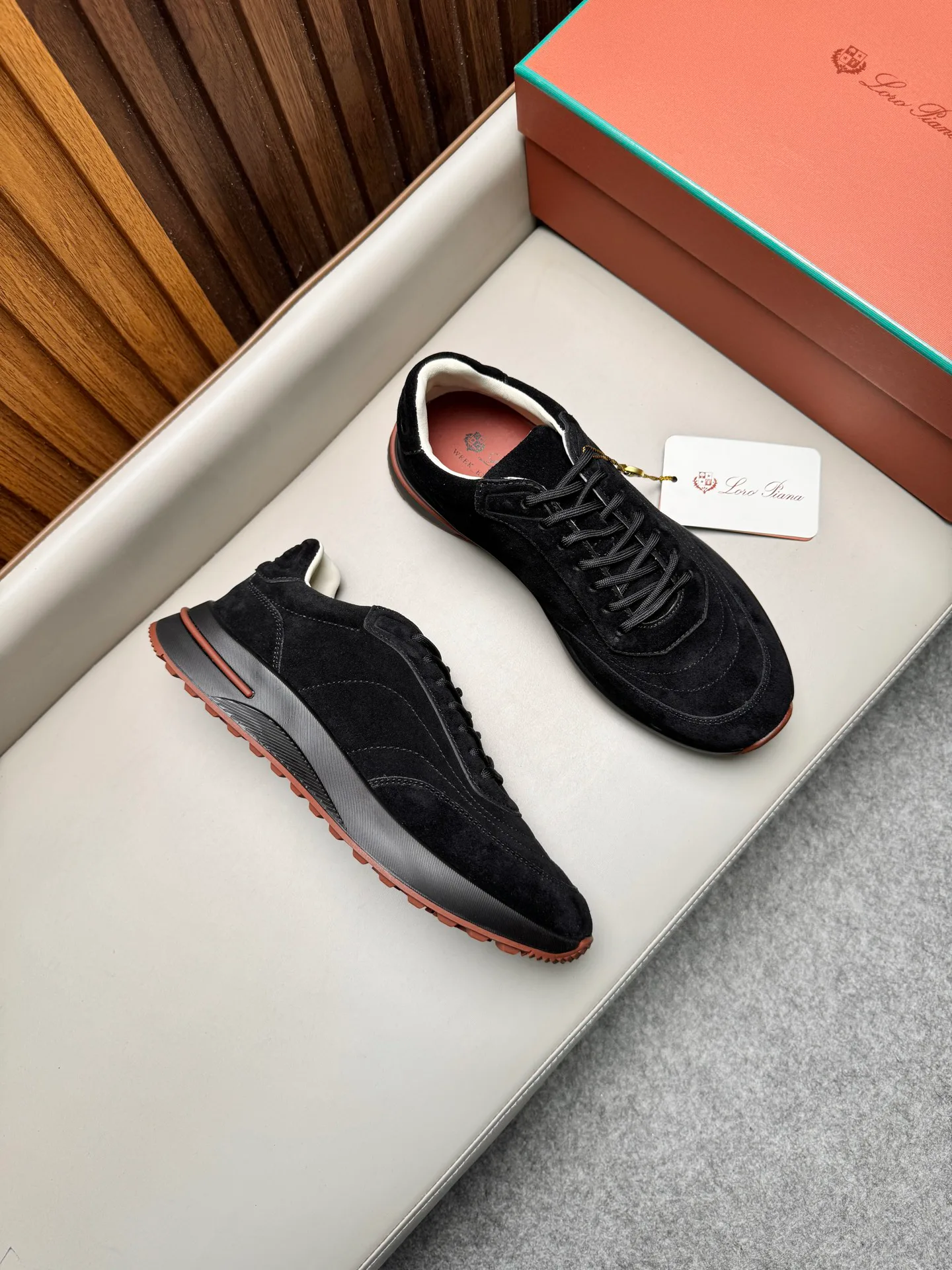 Women's Sneakers LORO PIANA 18367843