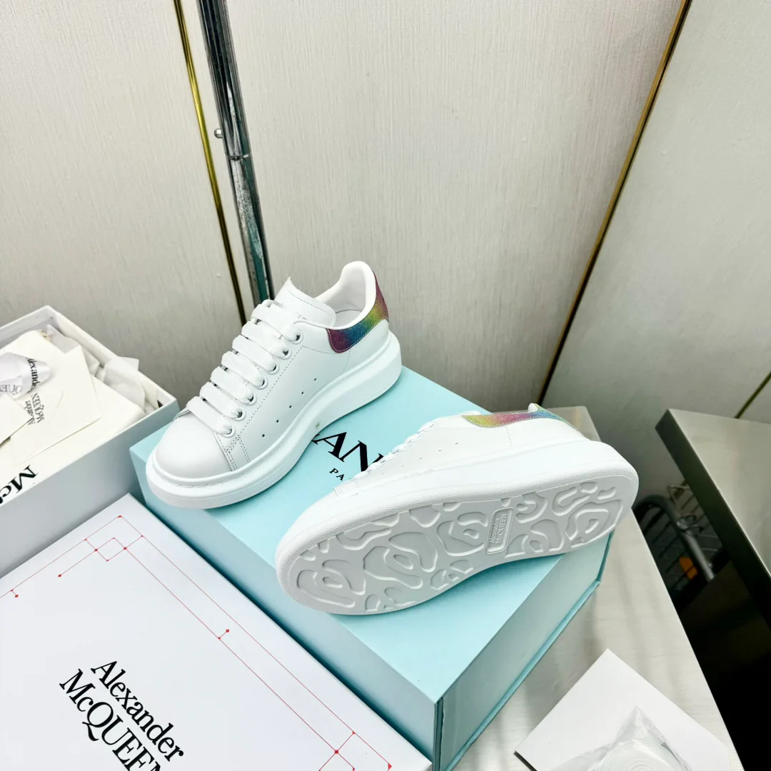 Women's Sneakers ALEXANDER MCQUEEN 18011234