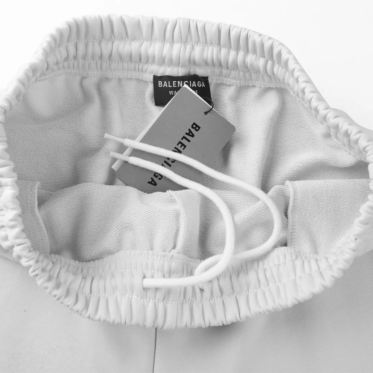 Women's Shorts BALENCIAGA 18190604
