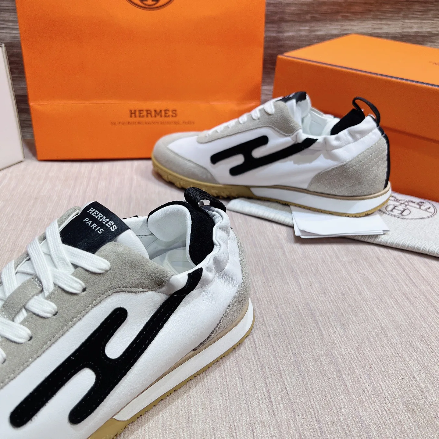 Men's Sneakers HERMES 17749543