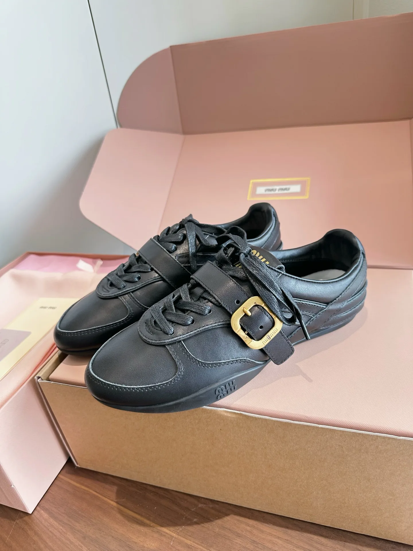 Women's Sneakers MIU MIU 18444007