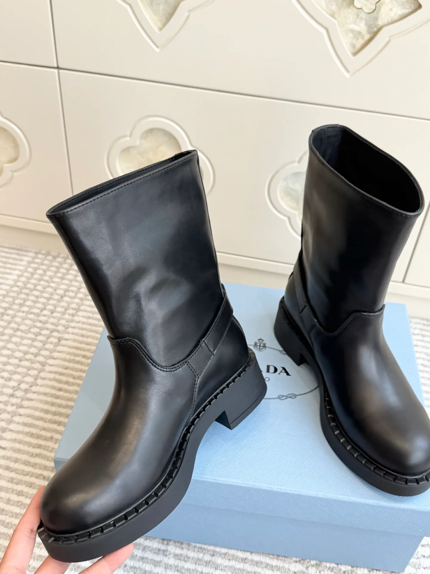 Ботинки Женские Prada 18598050