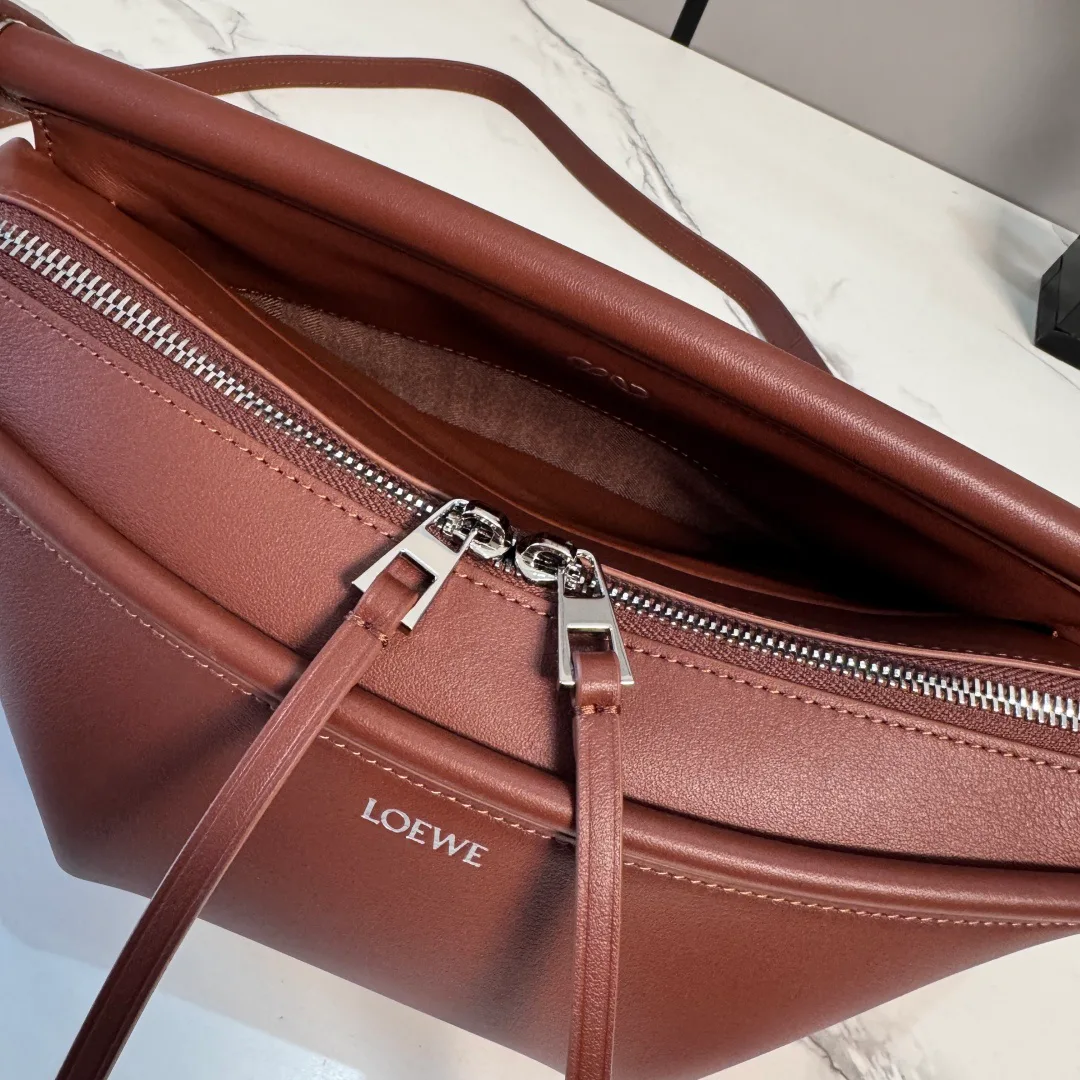 Классические Сумки Женские Loewe 18632311