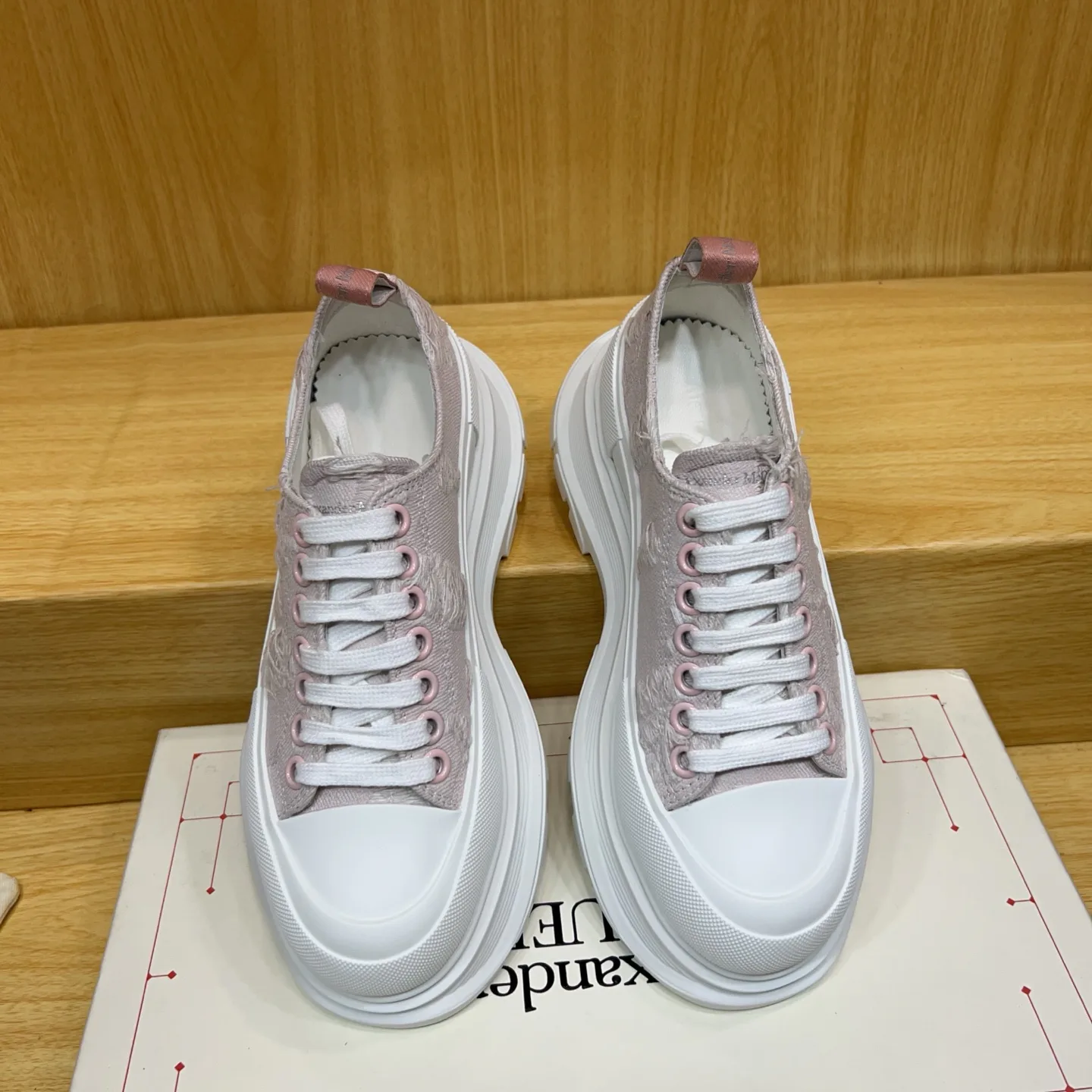 Women's Sneakers ALEXANDER MCQUEEN 17545162