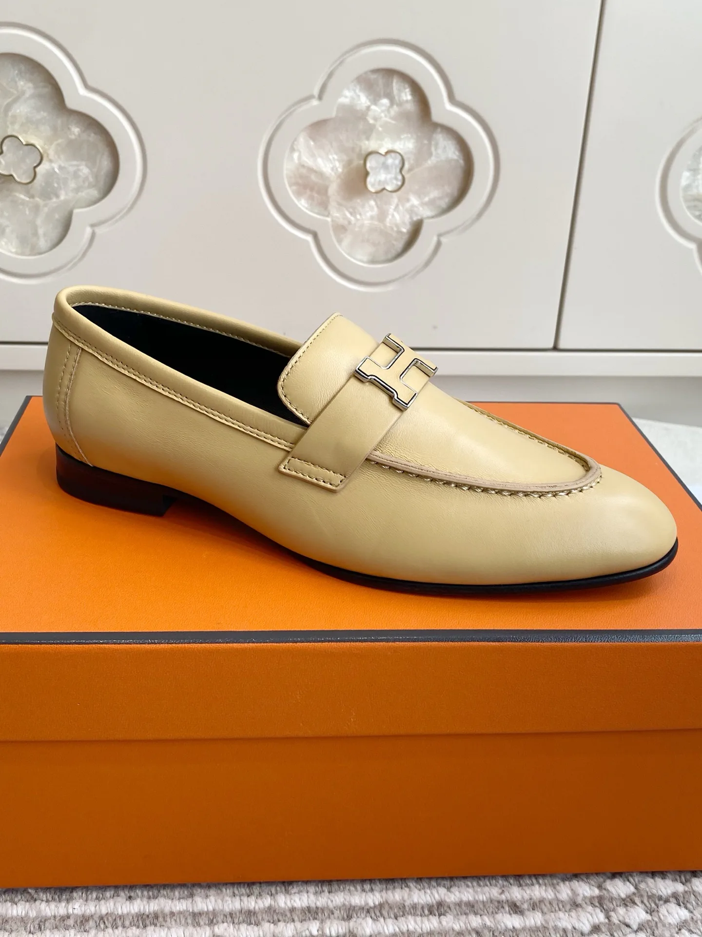 Women's Loafers And Moccasins HERMES 17739506