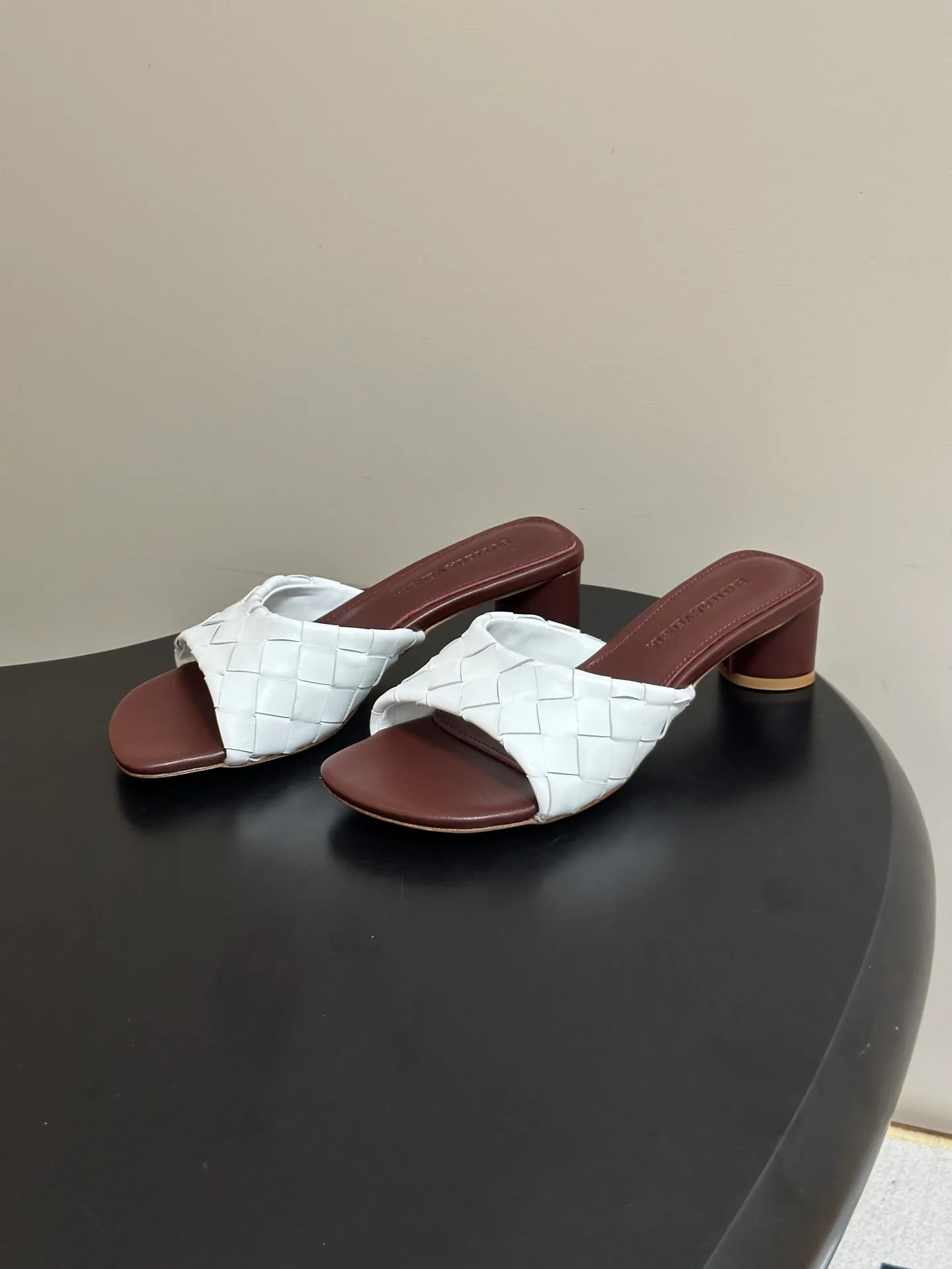 Women's Mules And Clogs BOTTEGA VENETA 17480753