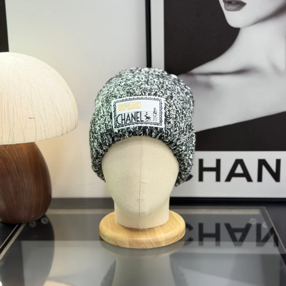 Hats CHANEL 17701961