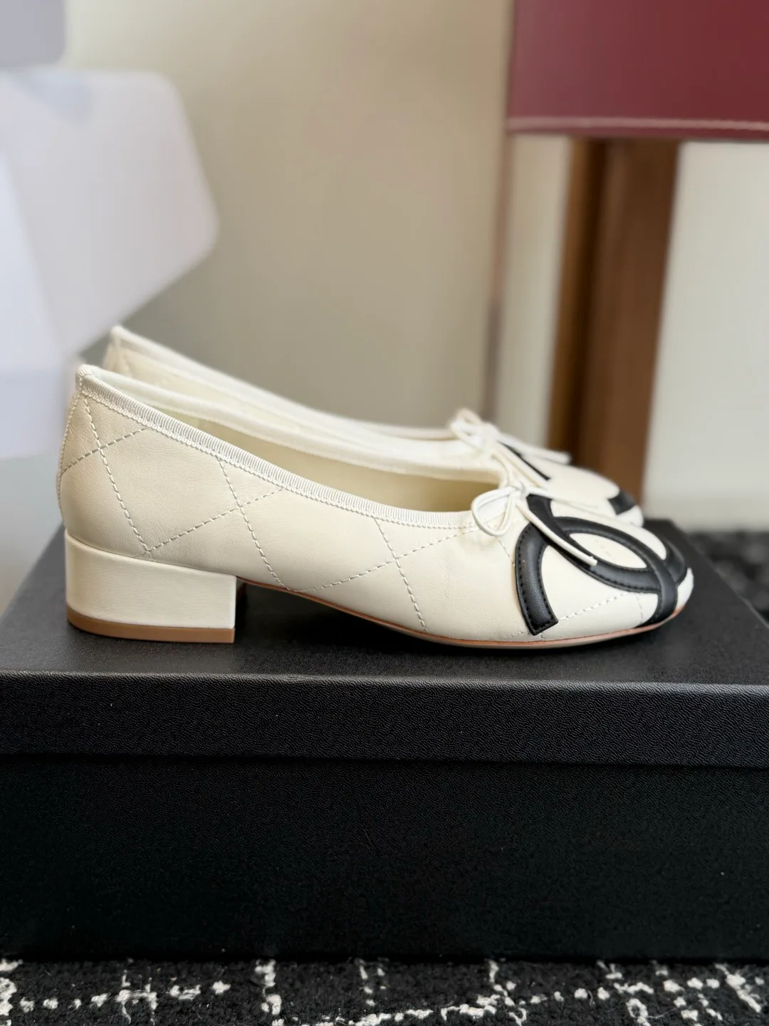 Women's Ballet Flats CHANEL 17740547