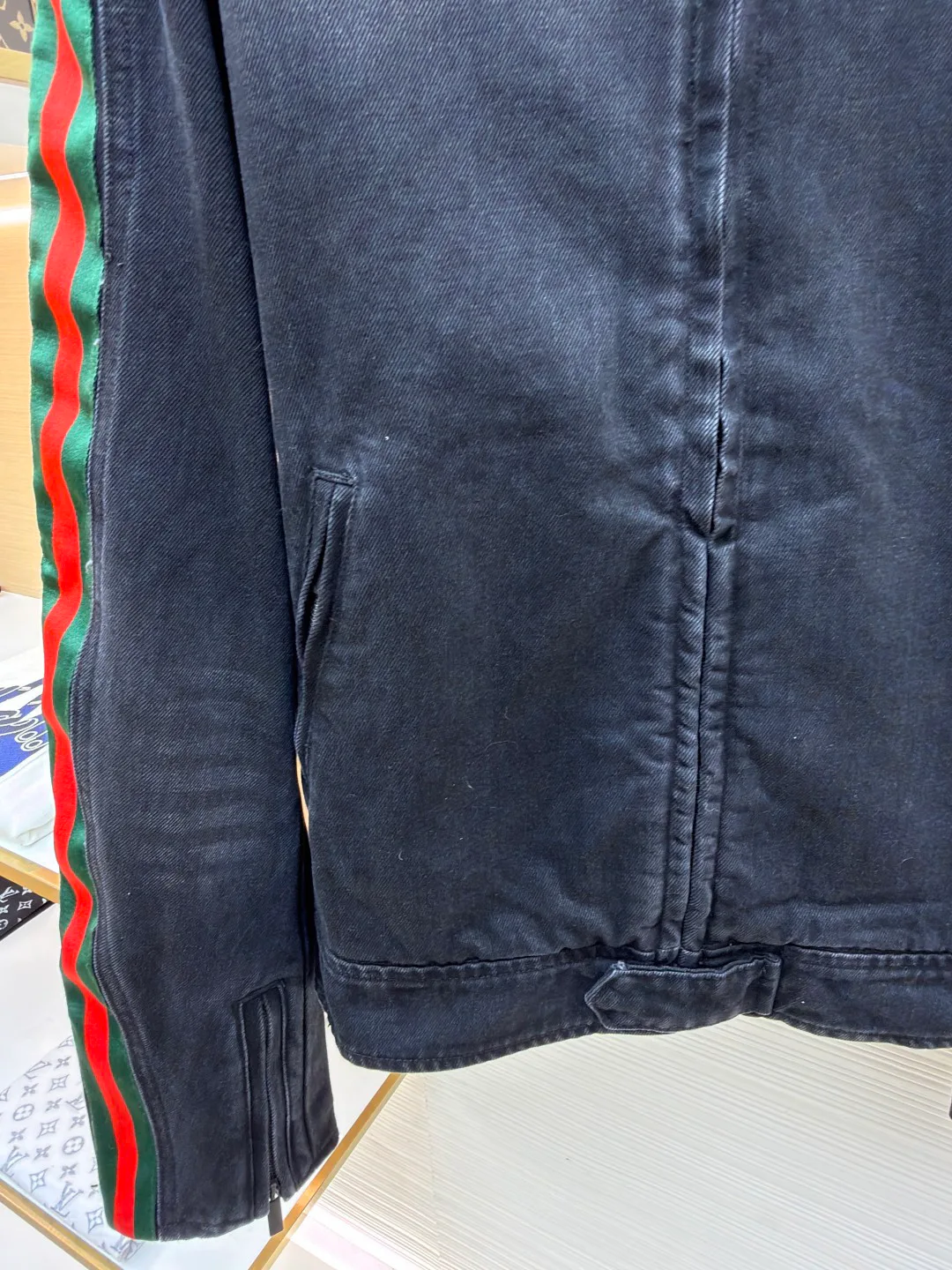 Men's Jackets And Down Jackets GUCCI 18153827