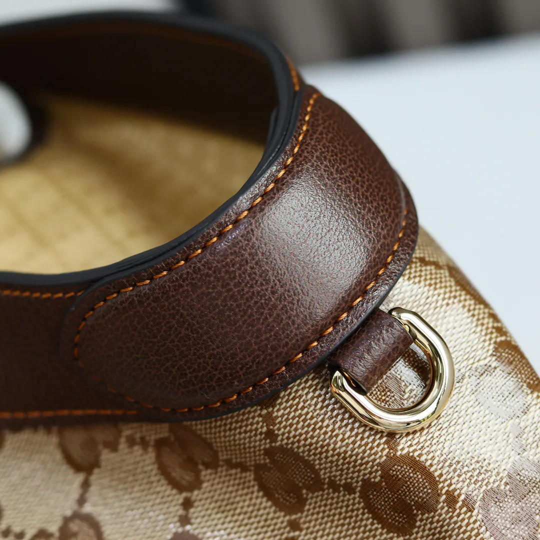 Women's Classic Handbags GUCCI 18262389