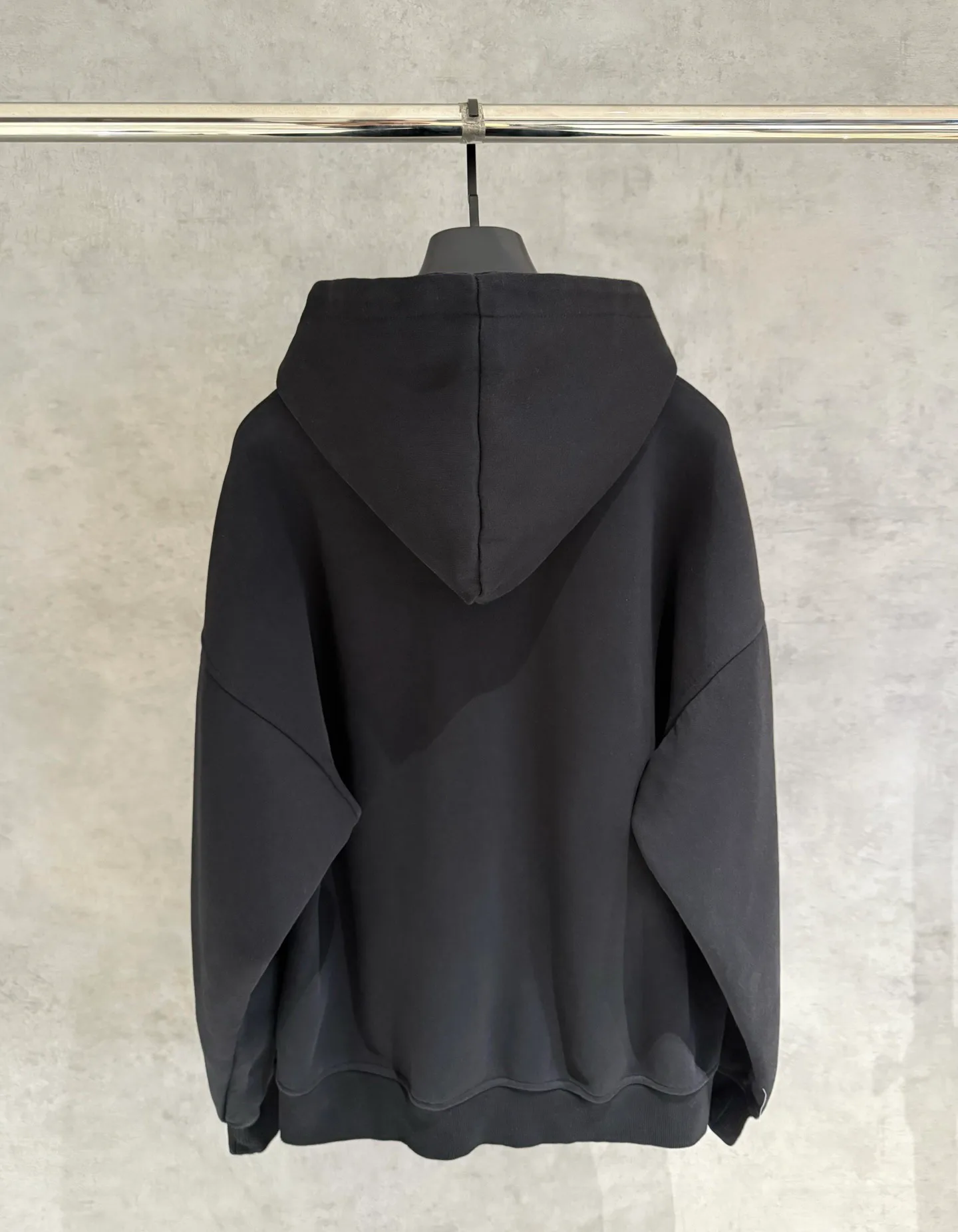 Men's Sweatshirts And Hoodies VALENTINO 18197086