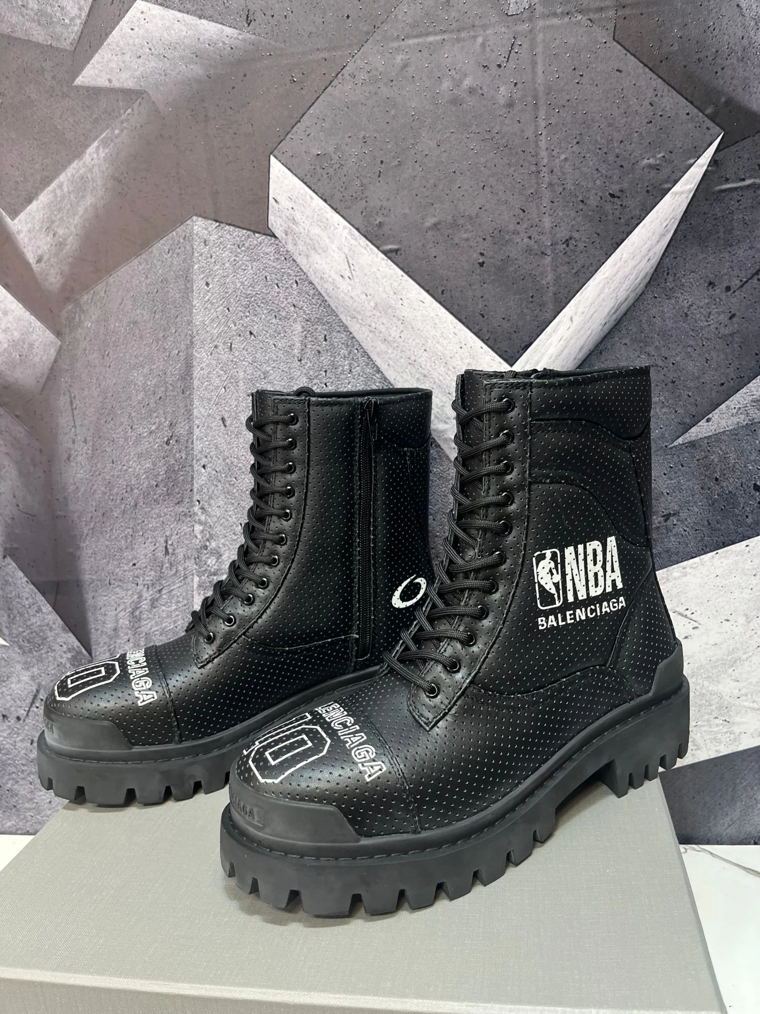 Men's Ankle Boots BALENCIAGA 19533414