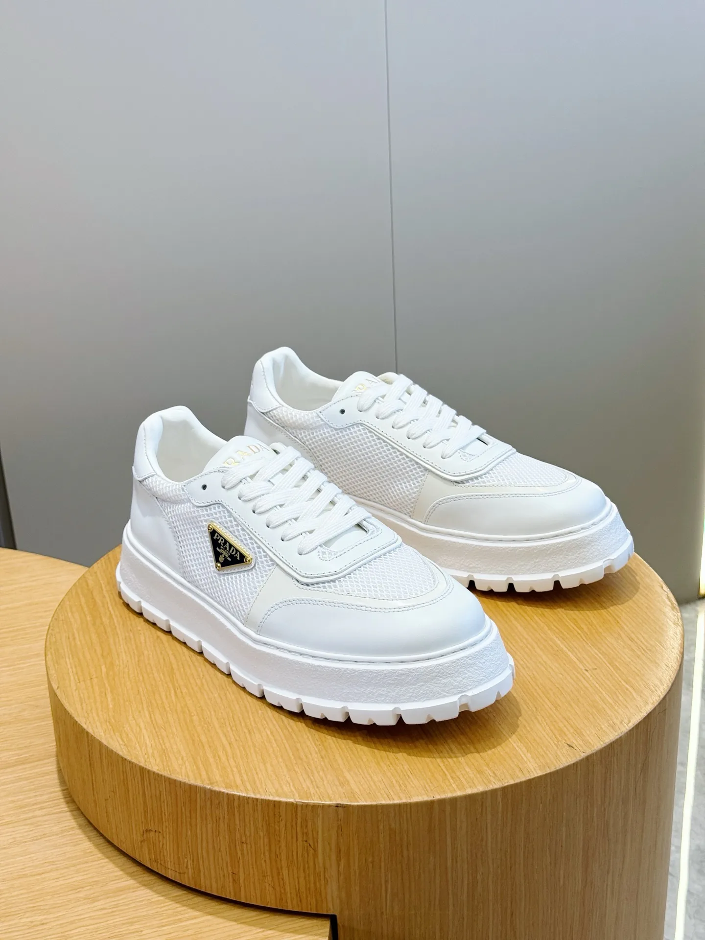 Men's Sneakers PRADA 18101444