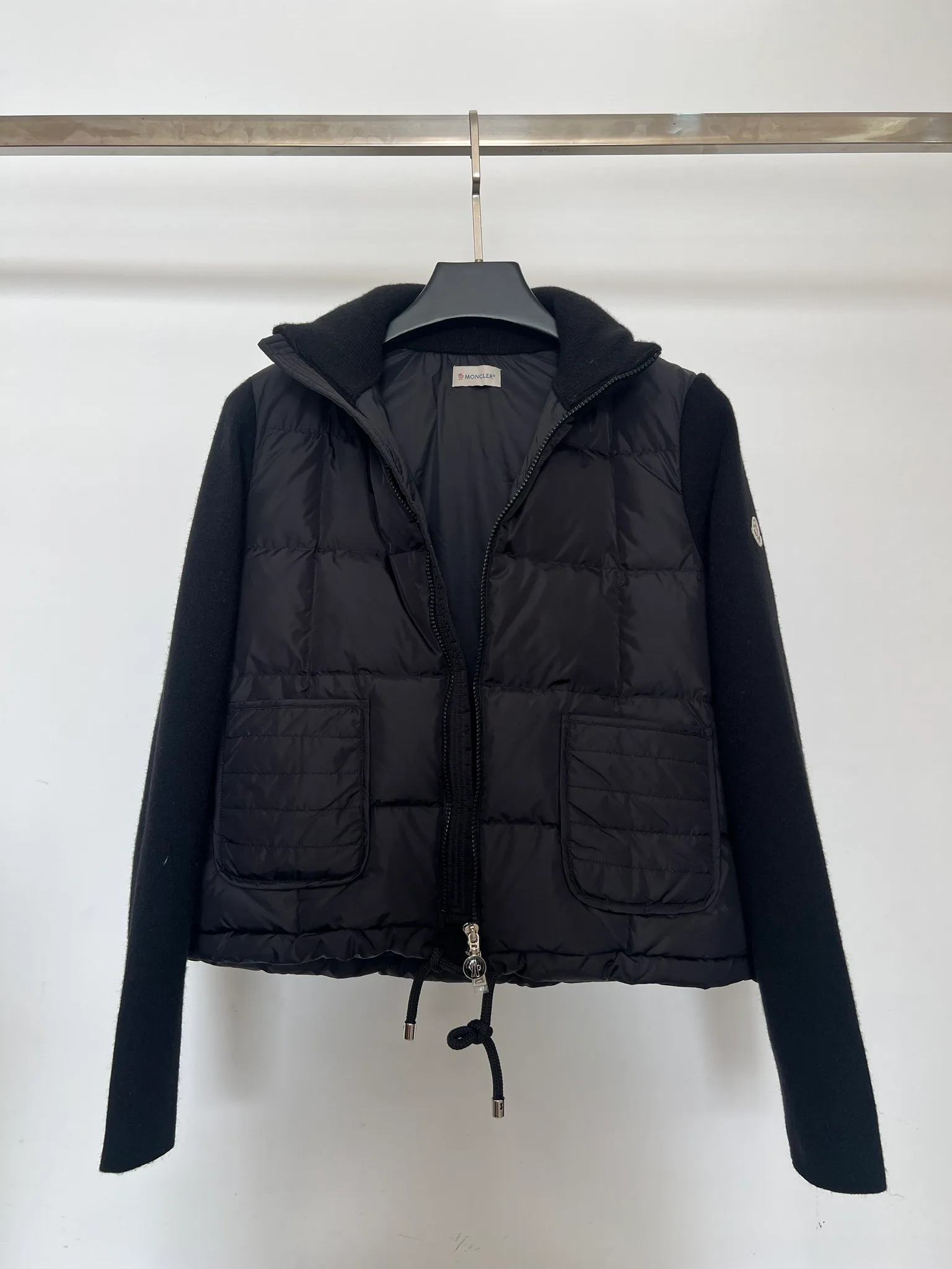 Women's Jackets And Down Jackets MONCLER 18416120
