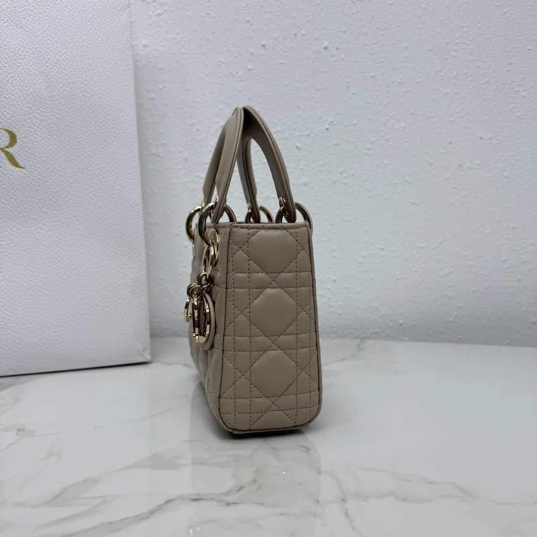Women's Classic Handbags CHRISTIAN DIOR 17601415
