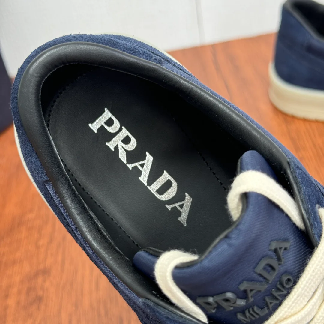 Кроссовки Мужские Prada 18633564