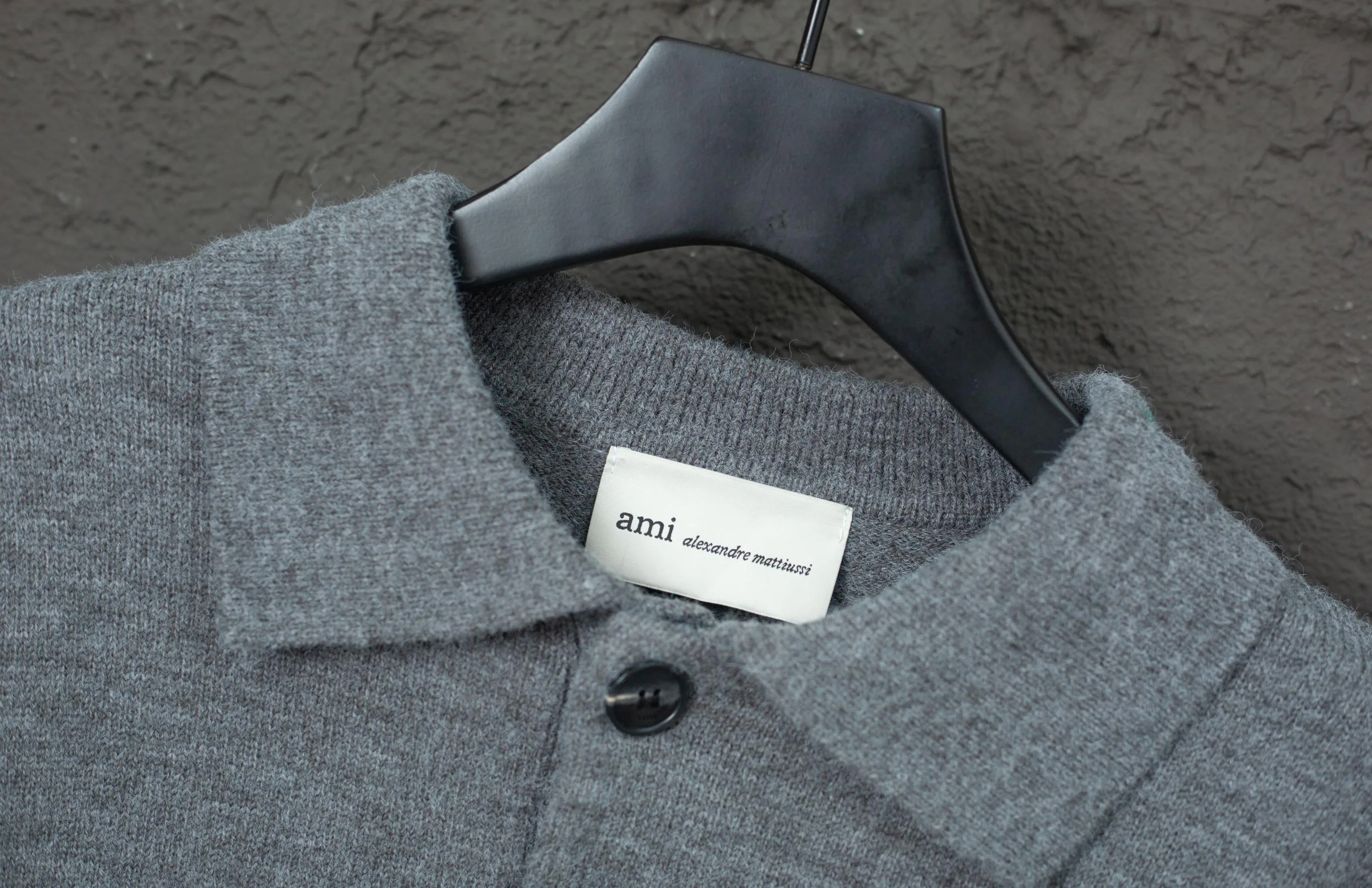 Men's Jumpers And Sweaters AMI PARIS 18032880