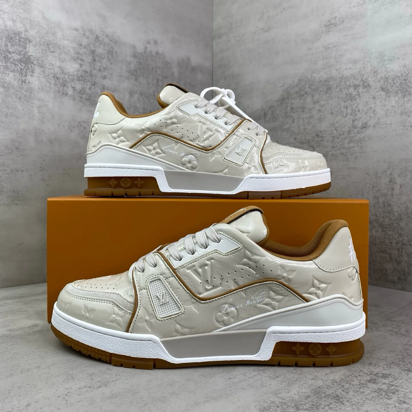 Women's Sneakers LOUIS VUITTON 17961748