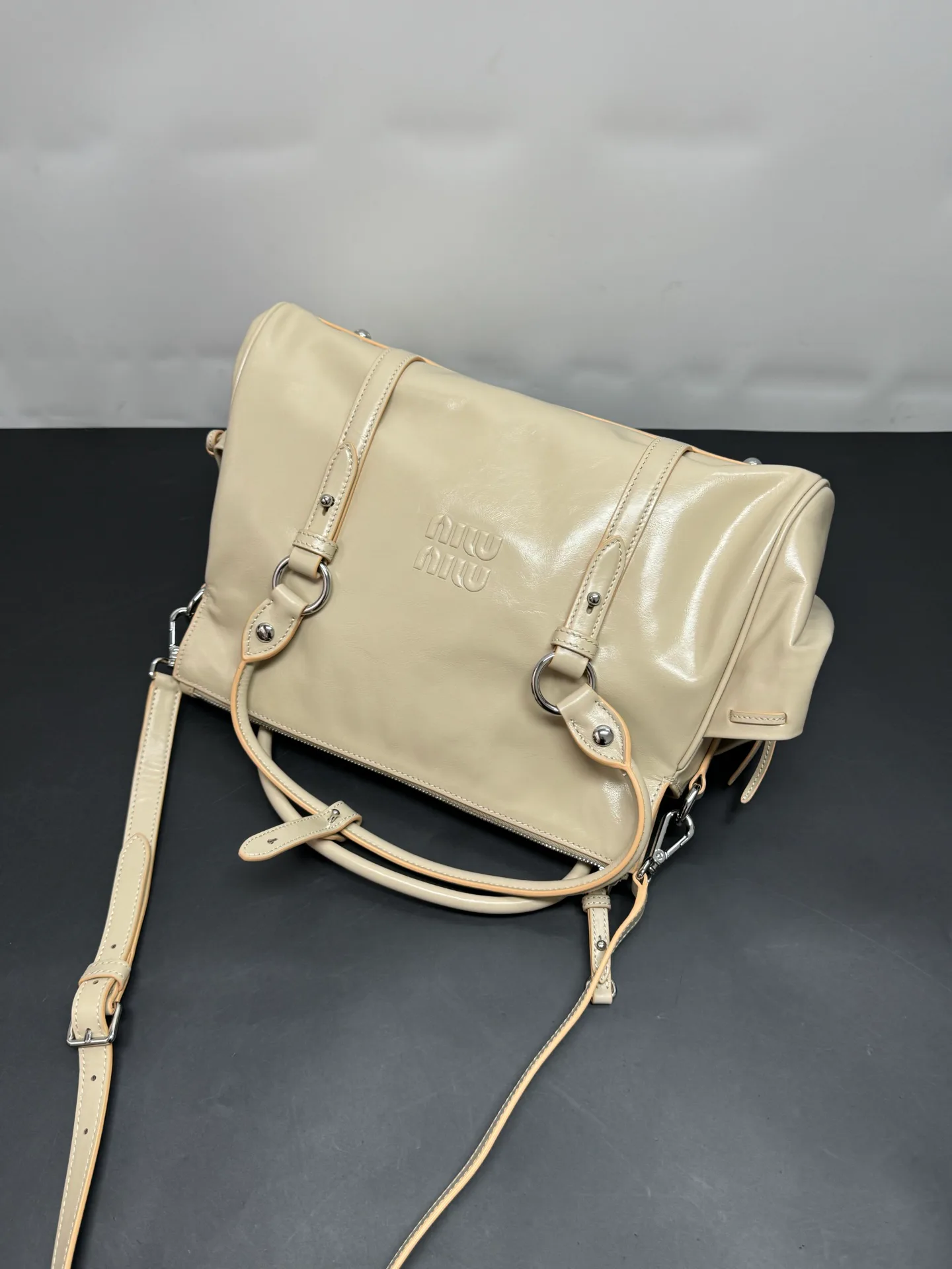 Women's Classic Handbags MIU MIU 18221851