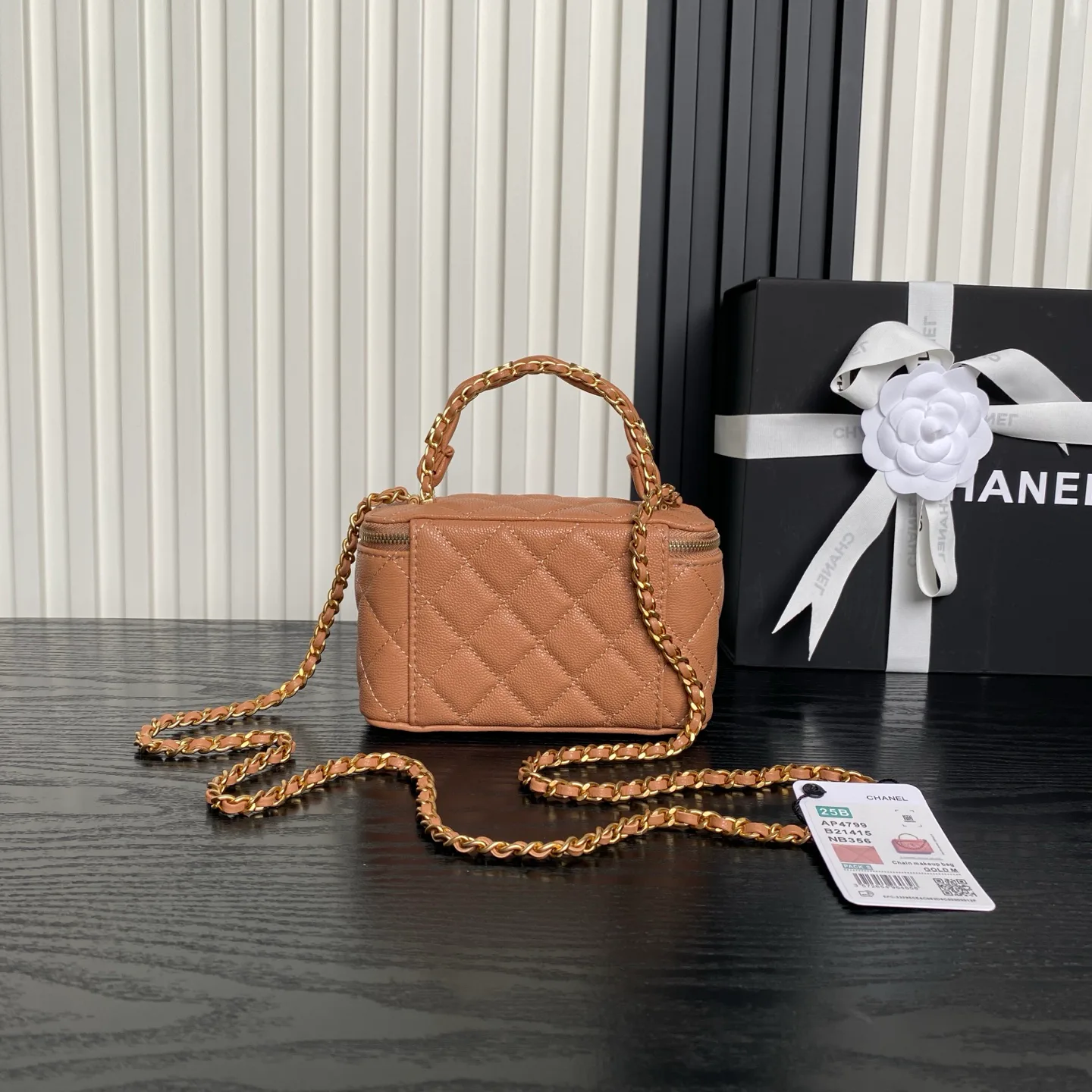 Women's Classic Handbags CHANEL 18000295